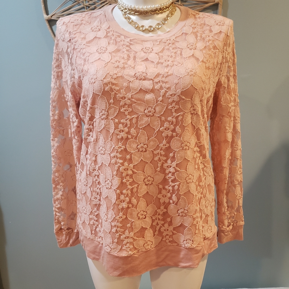 NWT Blush Pink Lace Top